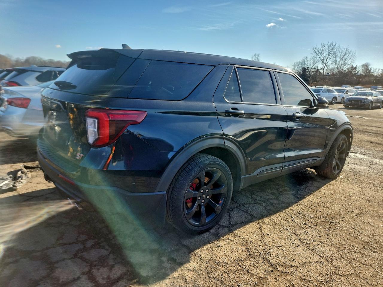 2021 FORD EXPLORER ST photo 3