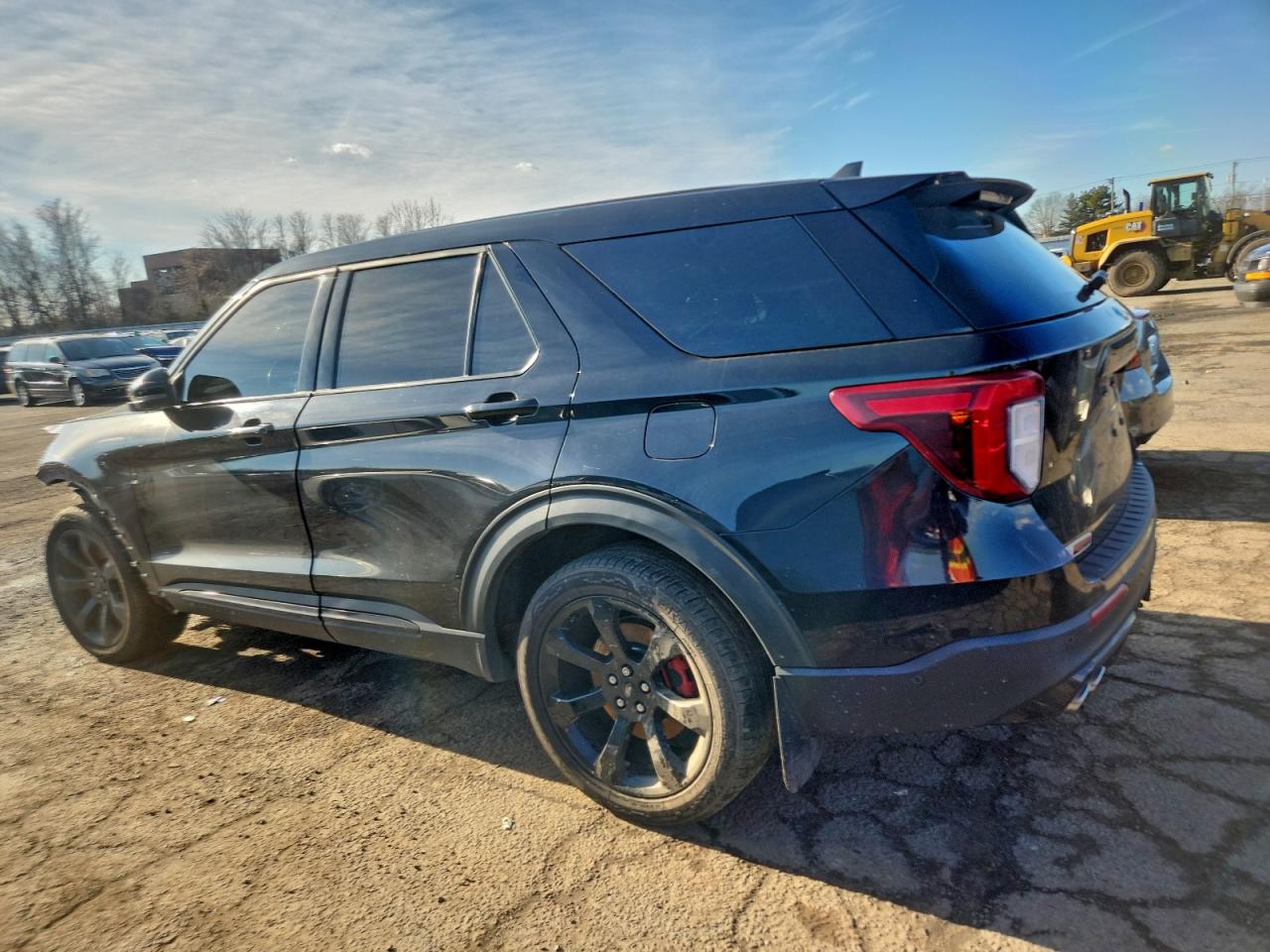 2021 FORD EXPLORER ST photo 2