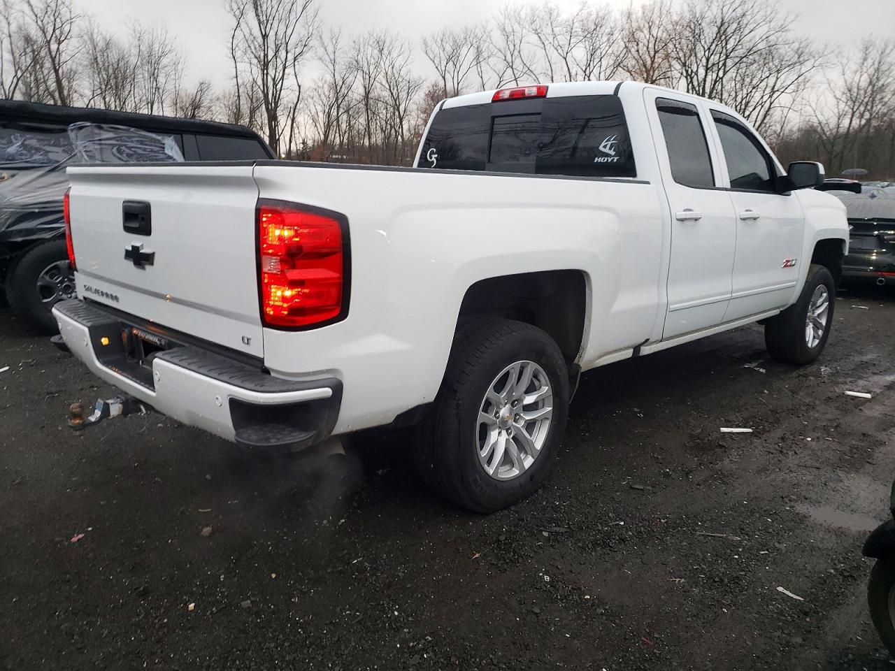 2018 CHEVROLET SILVERADO K1500 LT photo 3