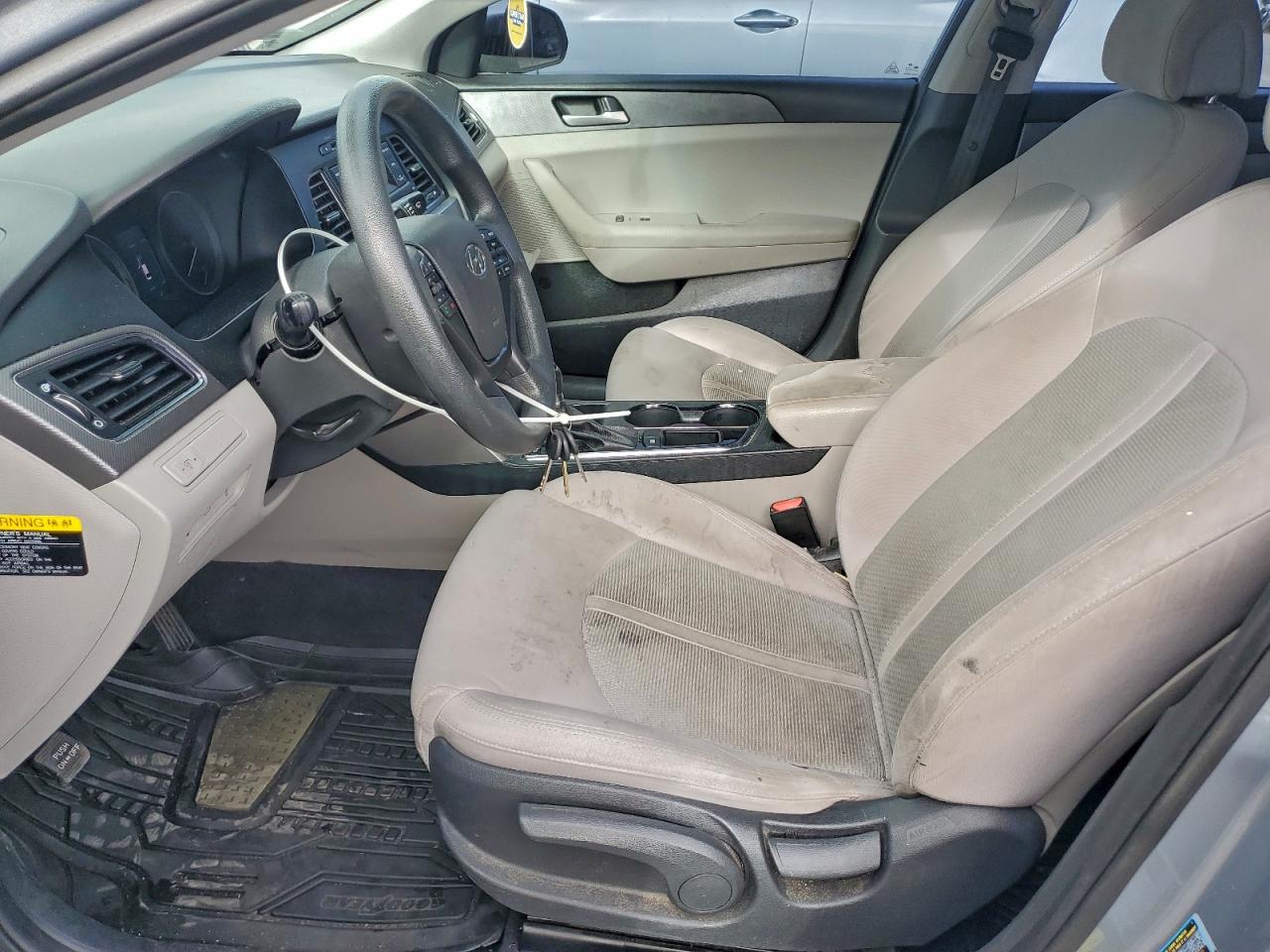2017 HYUNDAI SONATA SE photo 7