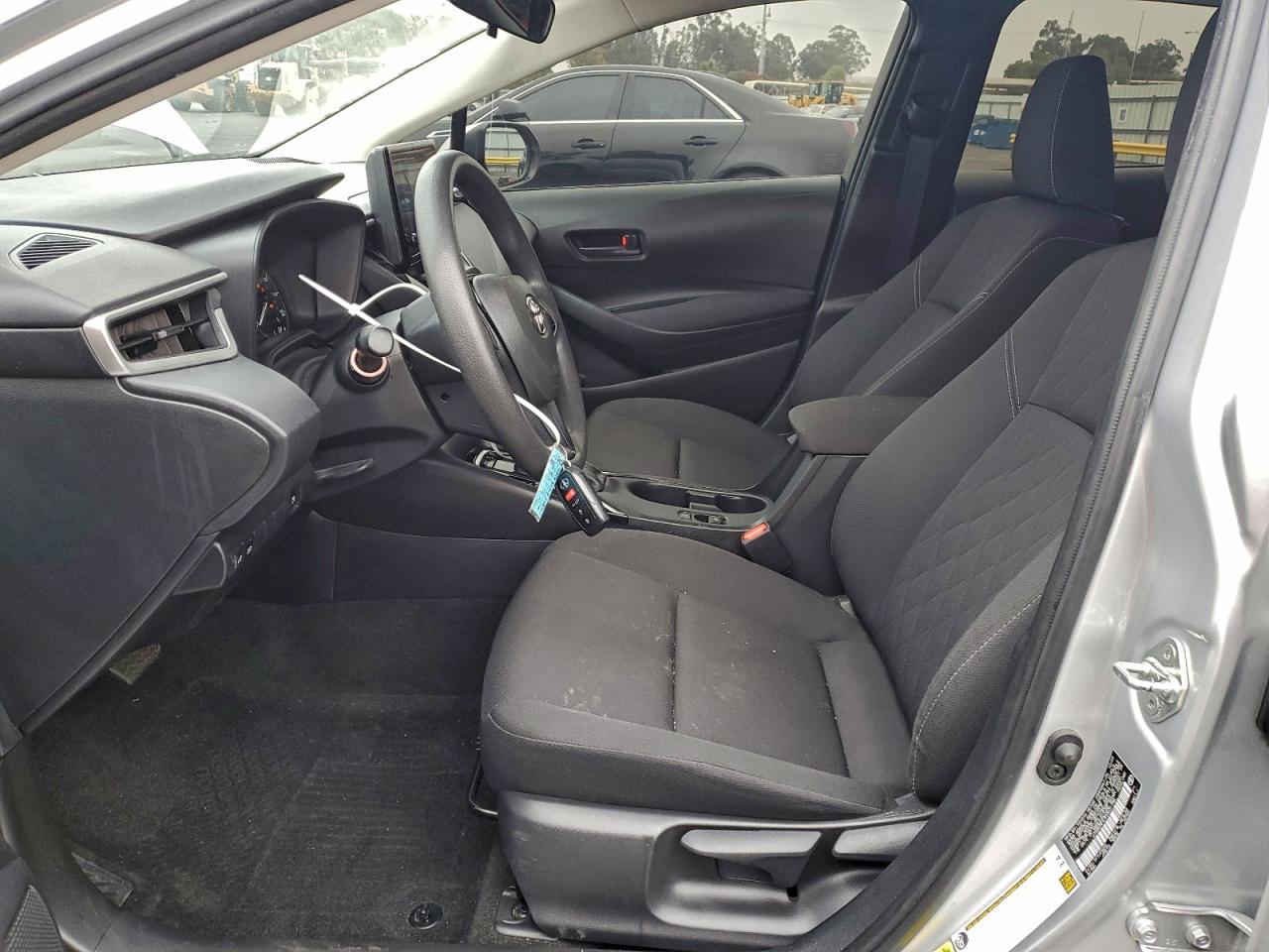 2024 TOYOTA COROLLA LE photo 7
