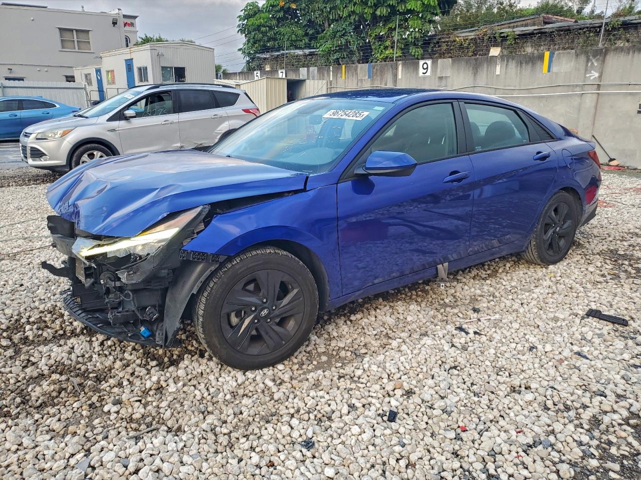 2022 HYUNDAI ELANTRA