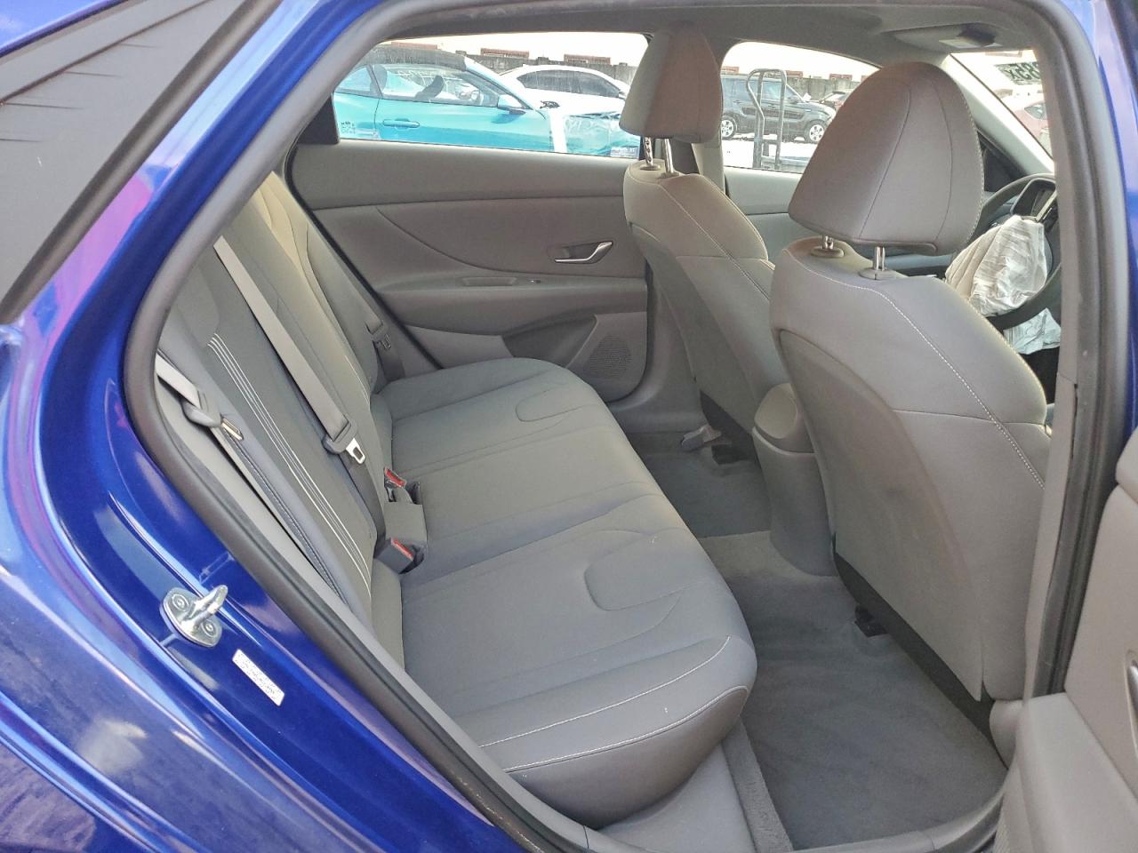 2022 HYUNDAI ELANTRA SEL photo 10