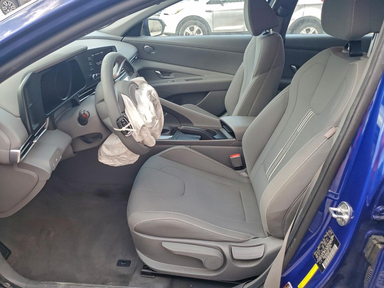 2022 HYUNDAI ELANTRA SEL photo 7