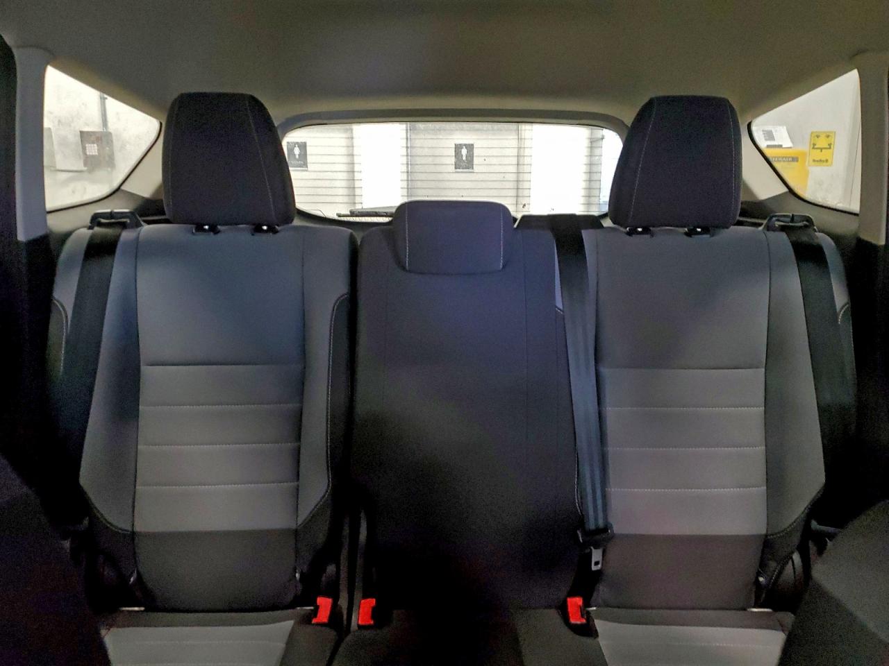 2017 FORD ESCAPE S photo 10