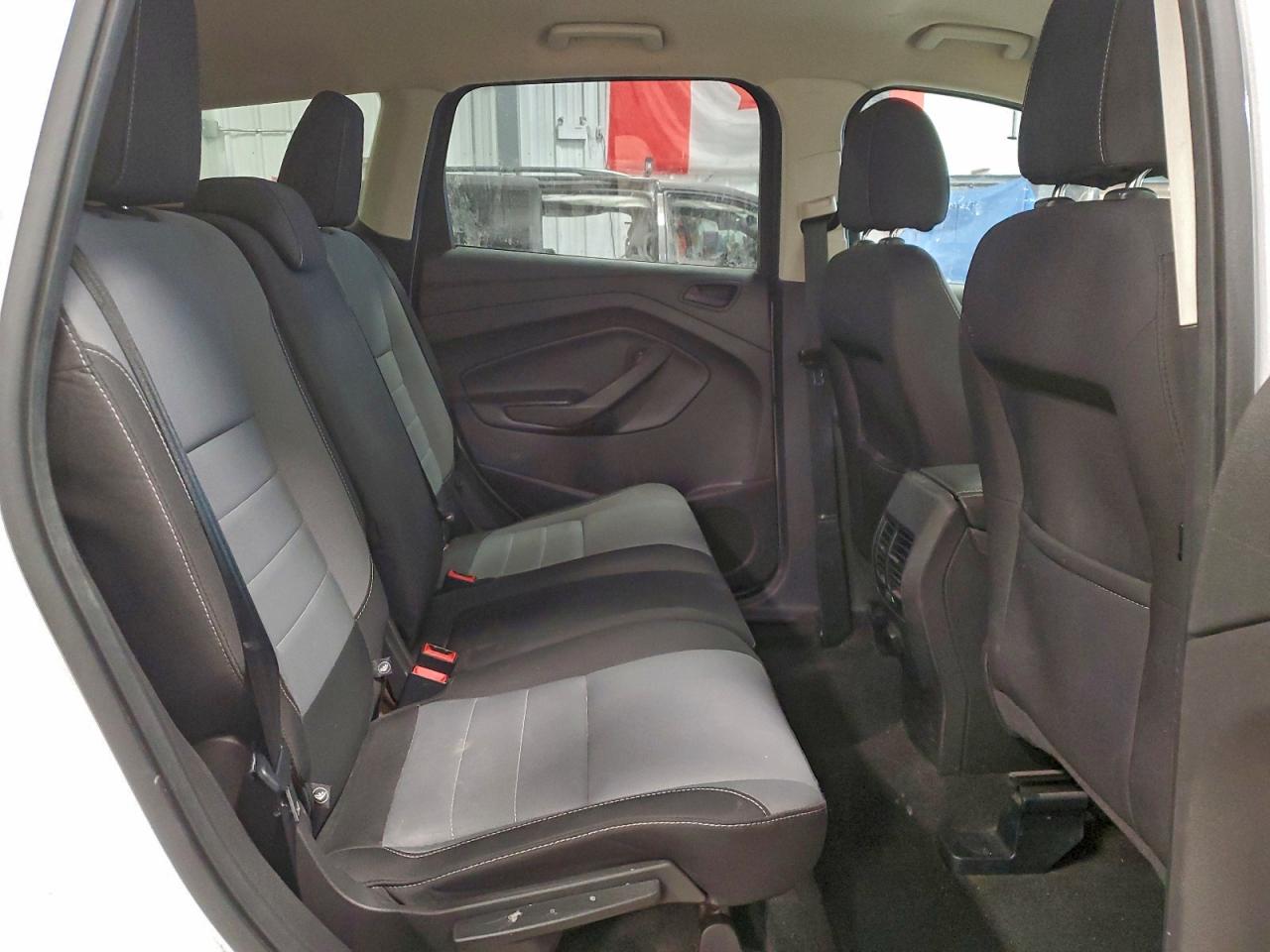 2017 FORD ESCAPE S photo 11