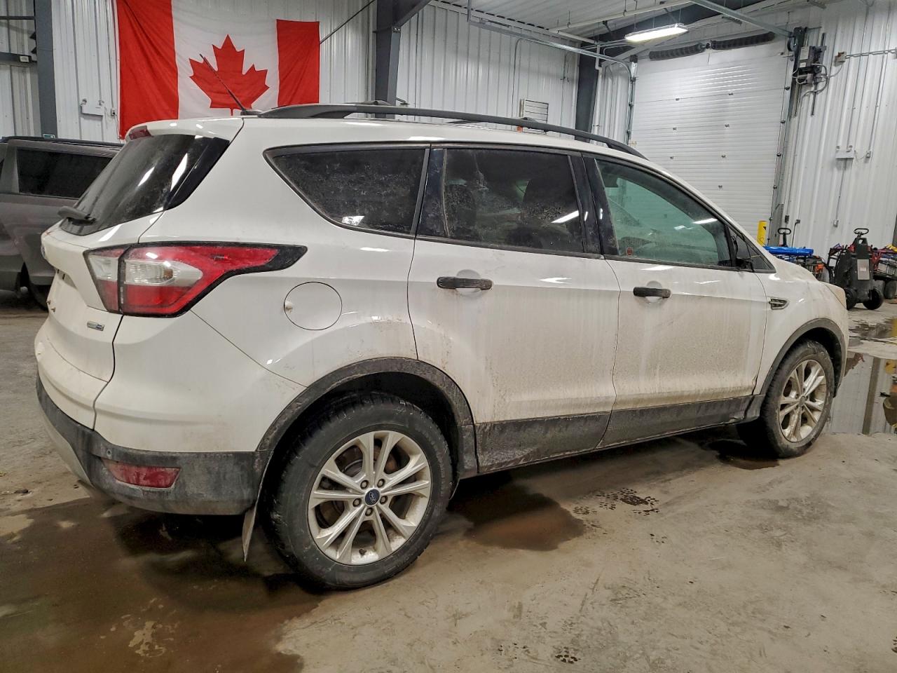 2017 FORD ESCAPE S photo 3
