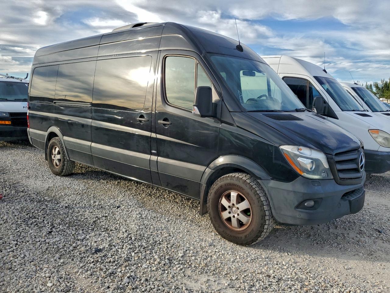 2015 MERCEDES-BENZ SPRINTER 2500 photo 4