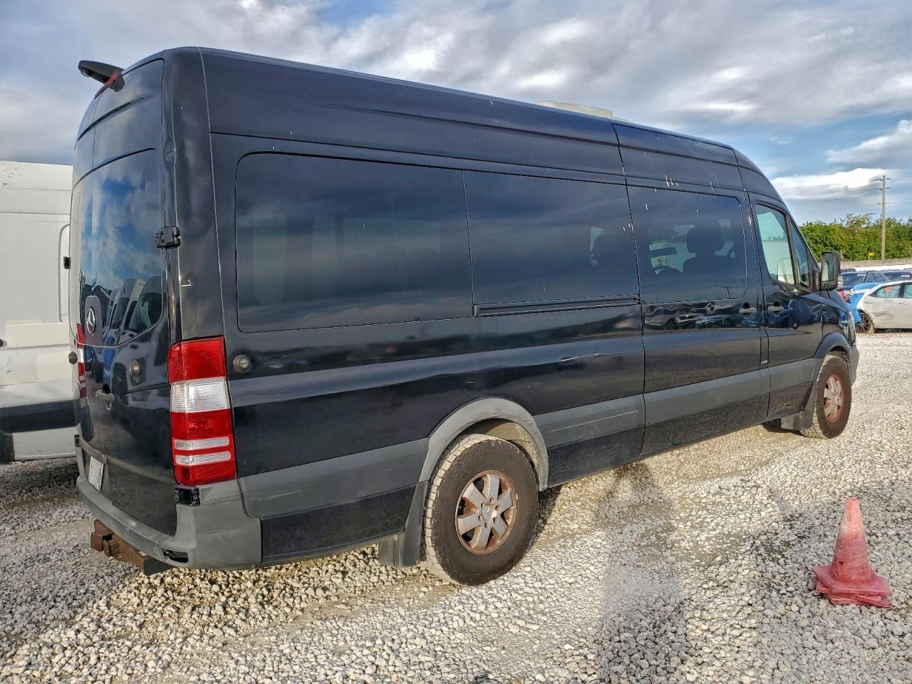 2015 MERCEDES-BENZ SPRINTER 2500 photo 3