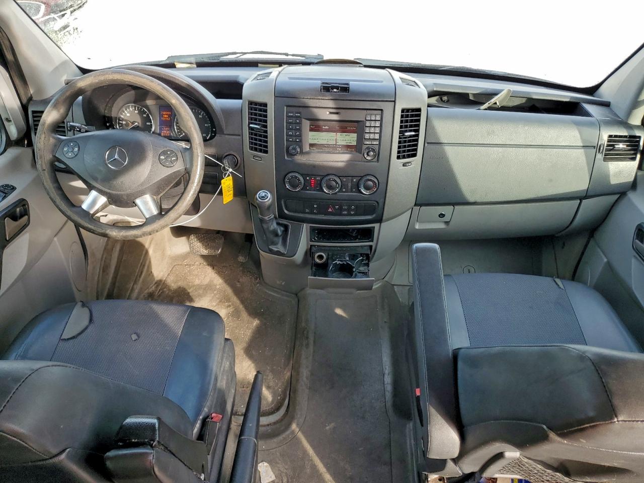 2015 MERCEDES-BENZ SPRINTER 2500 photo 8