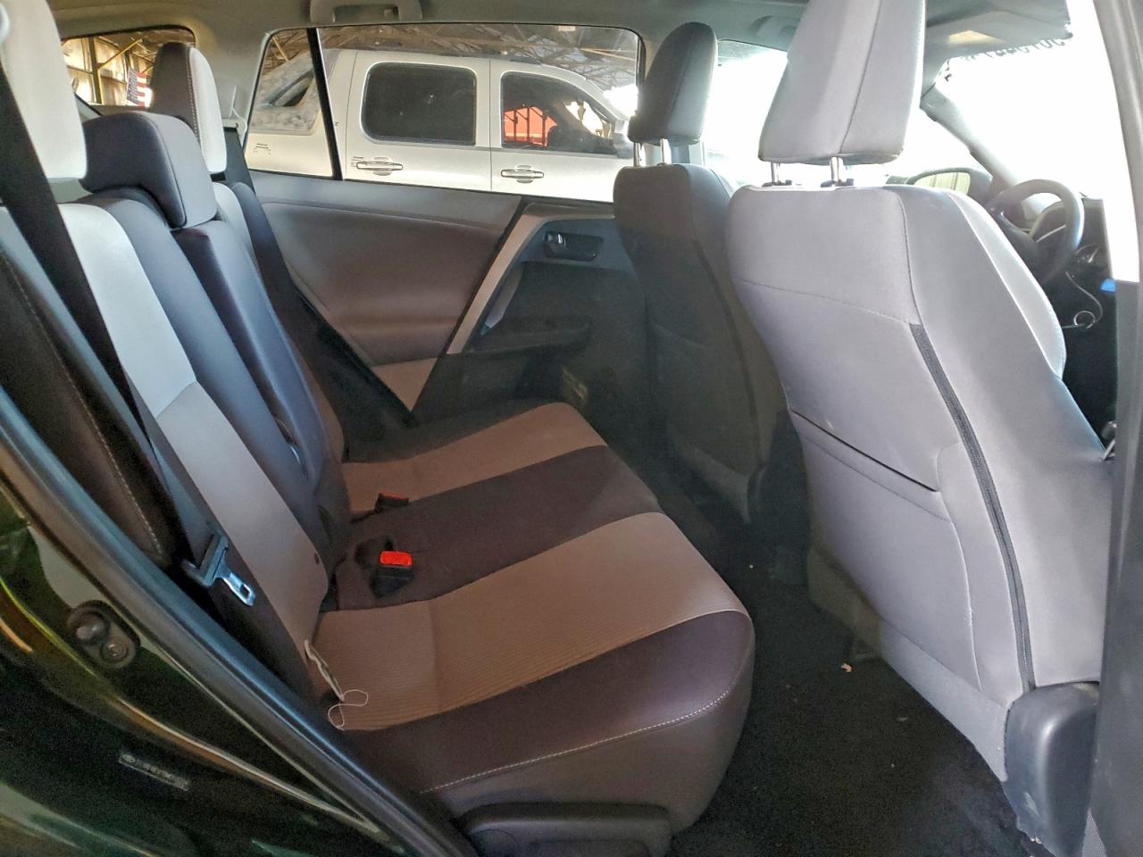 2013 TOYOTA RAV4 XLE photo 11