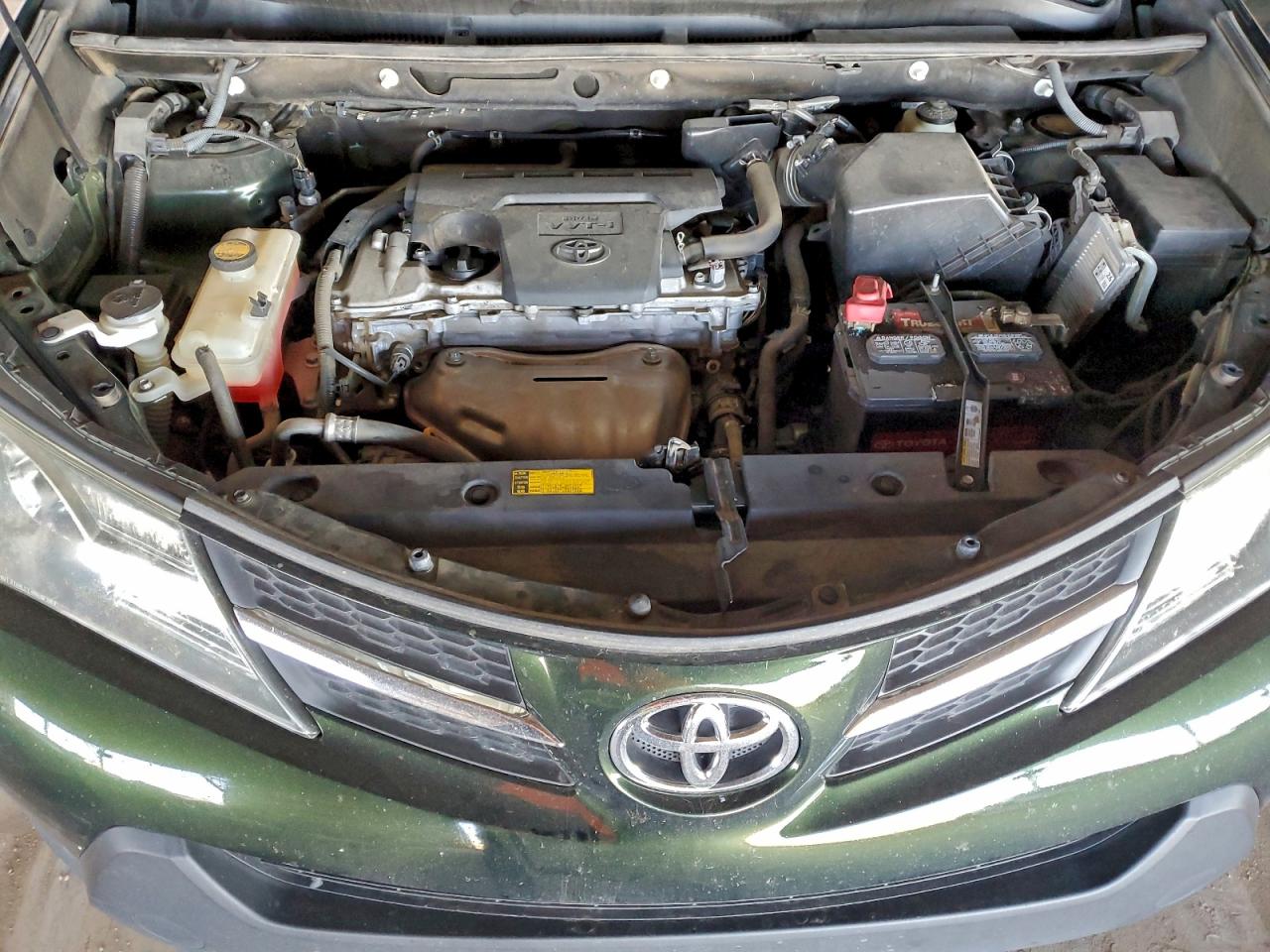 2013 TOYOTA RAV4 XLE photo 12