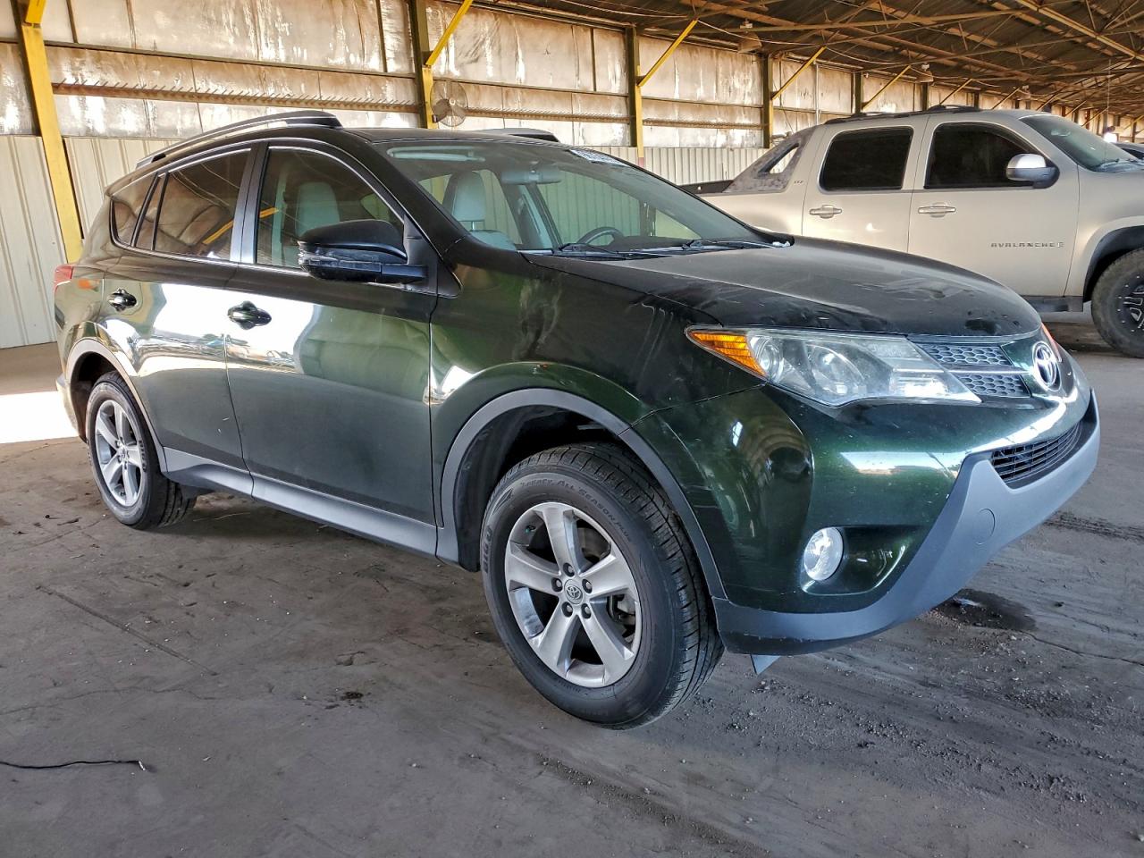 2013 TOYOTA RAV4 XLE photo 4