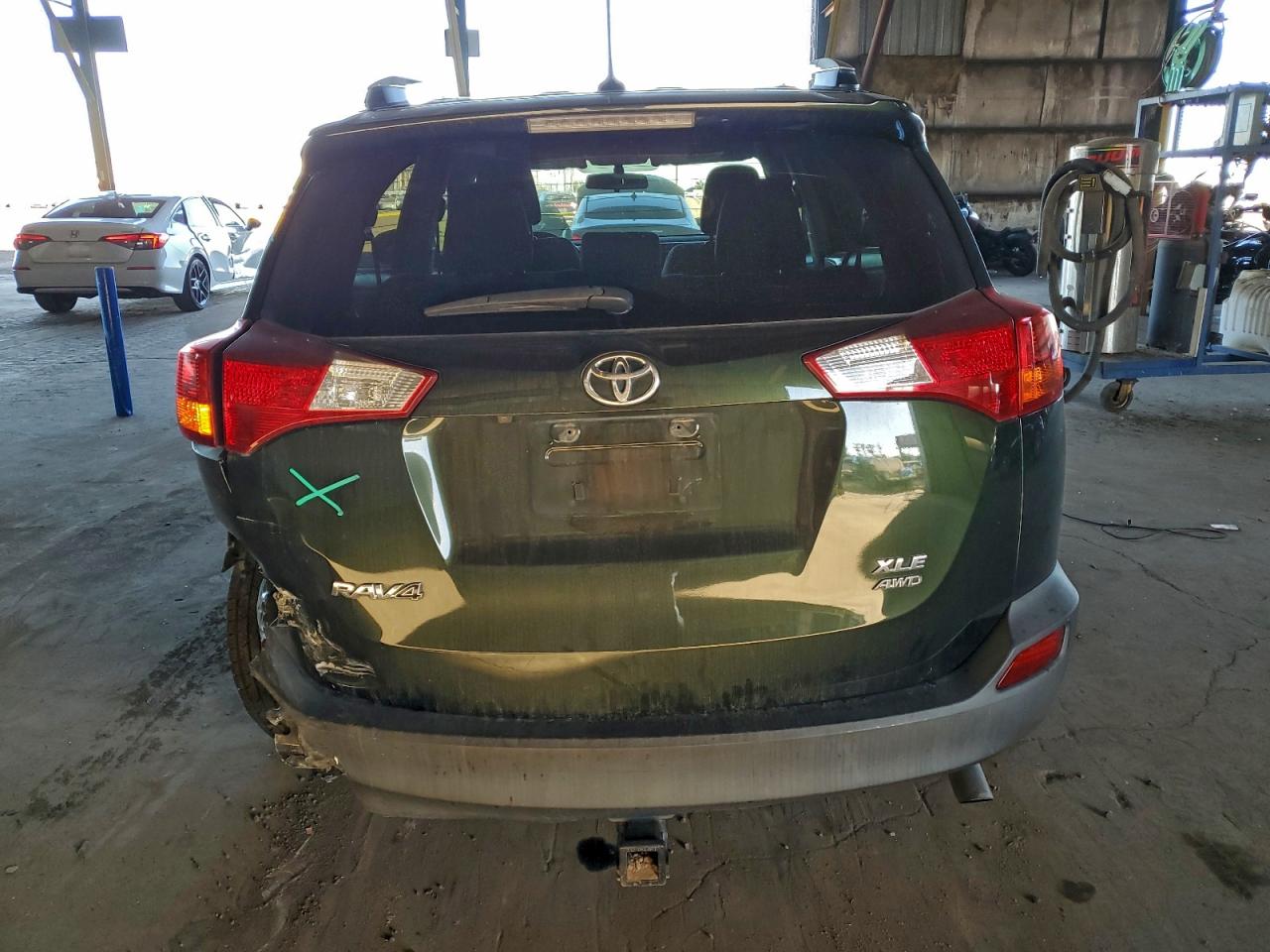 2013 TOYOTA RAV4 XLE photo 6