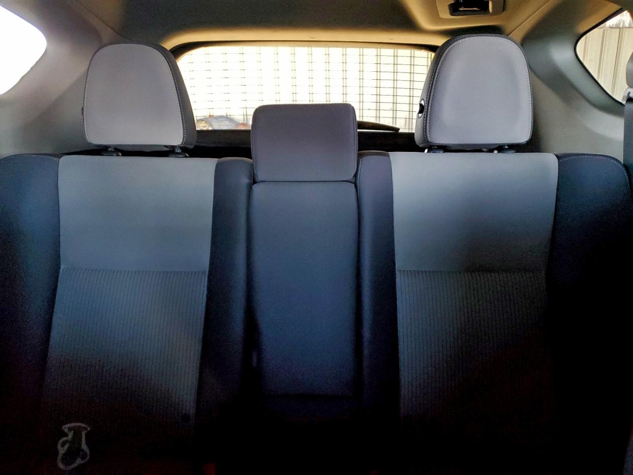 2013 TOYOTA RAV4 XLE photo 10