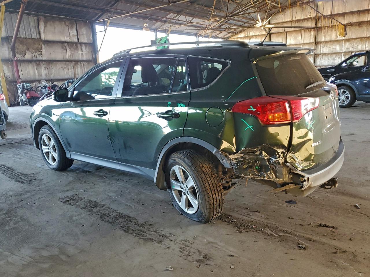 2013 TOYOTA RAV4 XLE photo 2