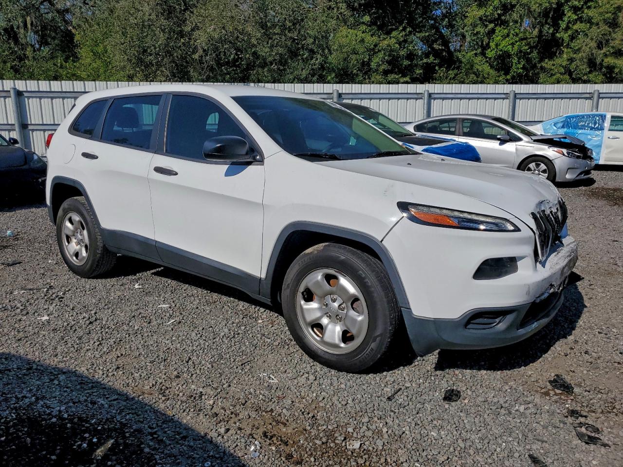 2016 JEEP CHEROKEE SPORT photo 4