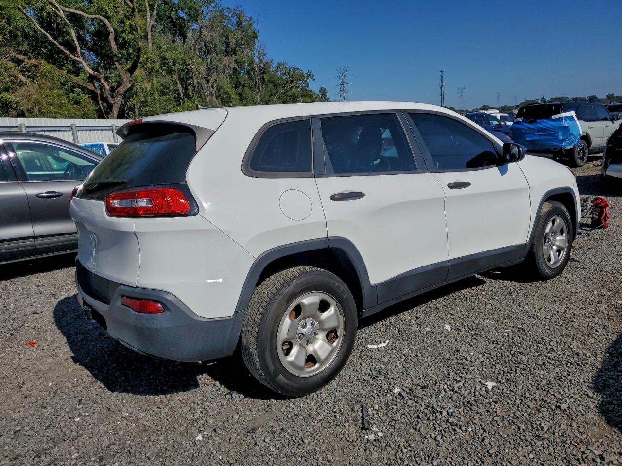 2016 JEEP CHEROKEE SPORT photo 3