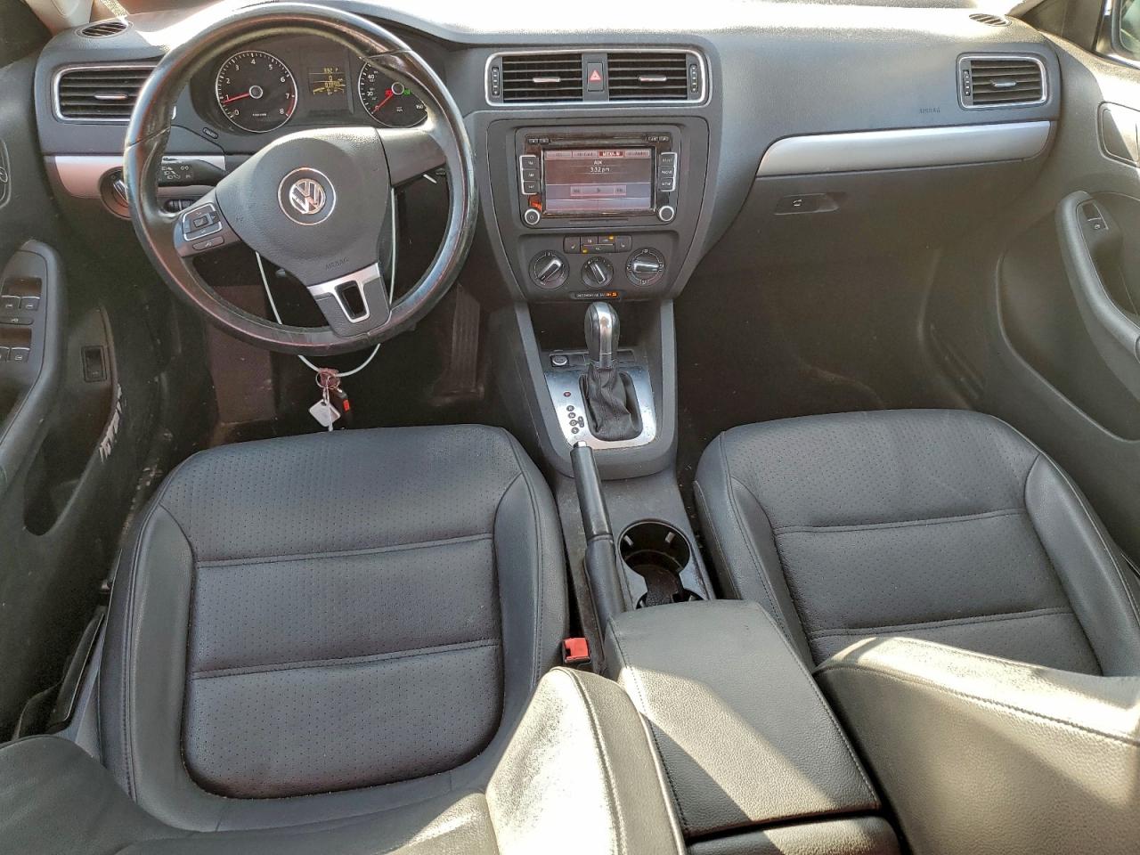 2014 VOLKSWAGEN JETTA SE photo 8