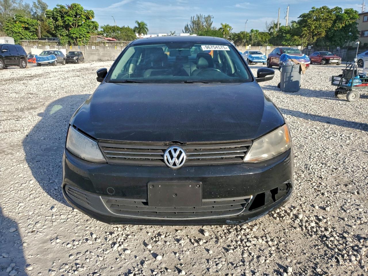 2014 VOLKSWAGEN JETTA SE photo 5