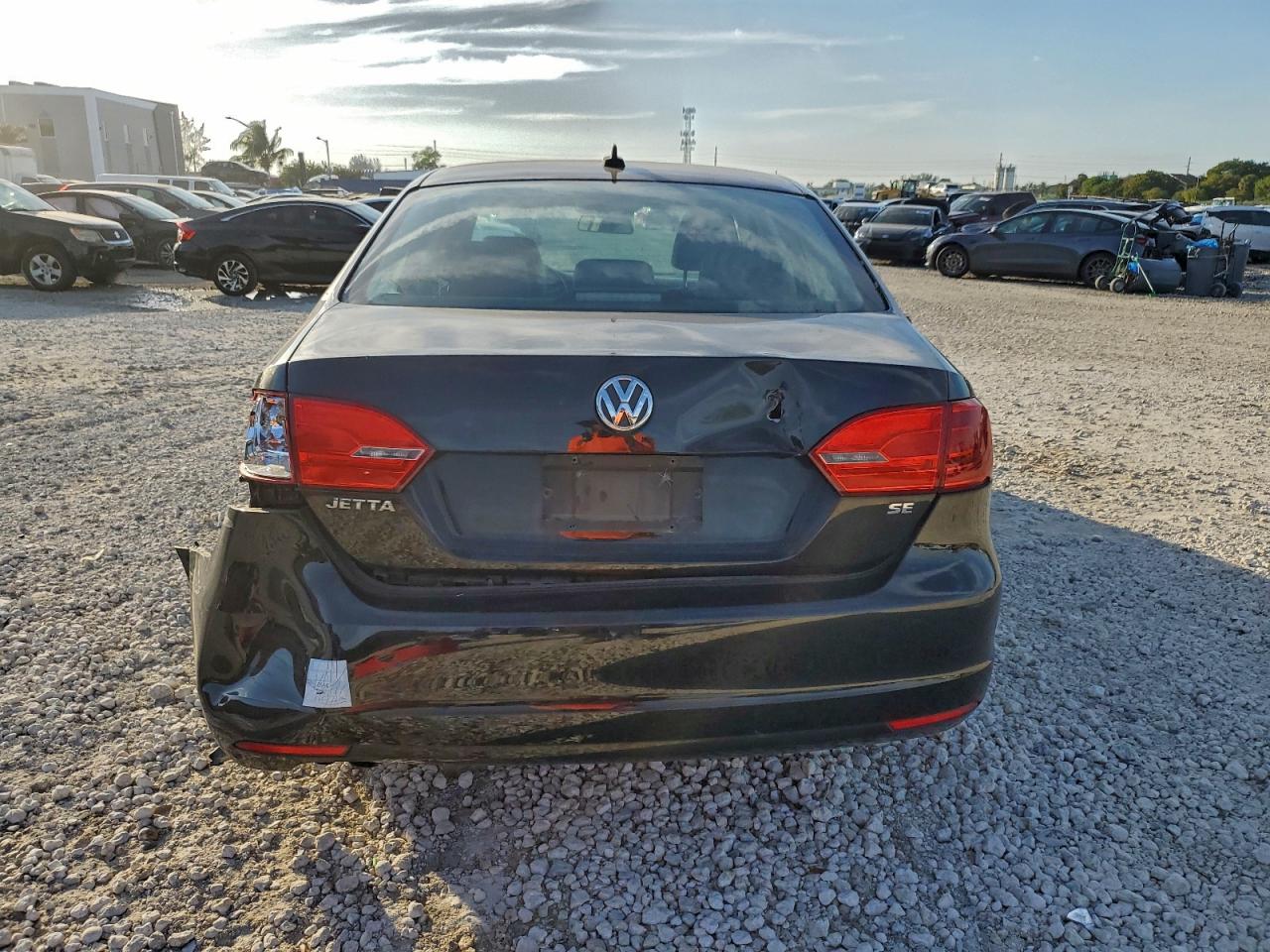 2014 VOLKSWAGEN JETTA SE photo 6