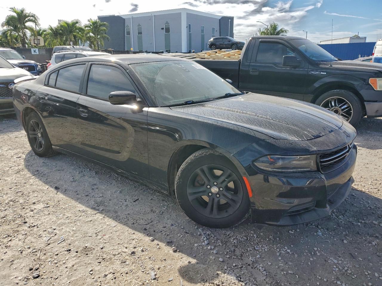 2015 DODGE CHARGER SE photo 4