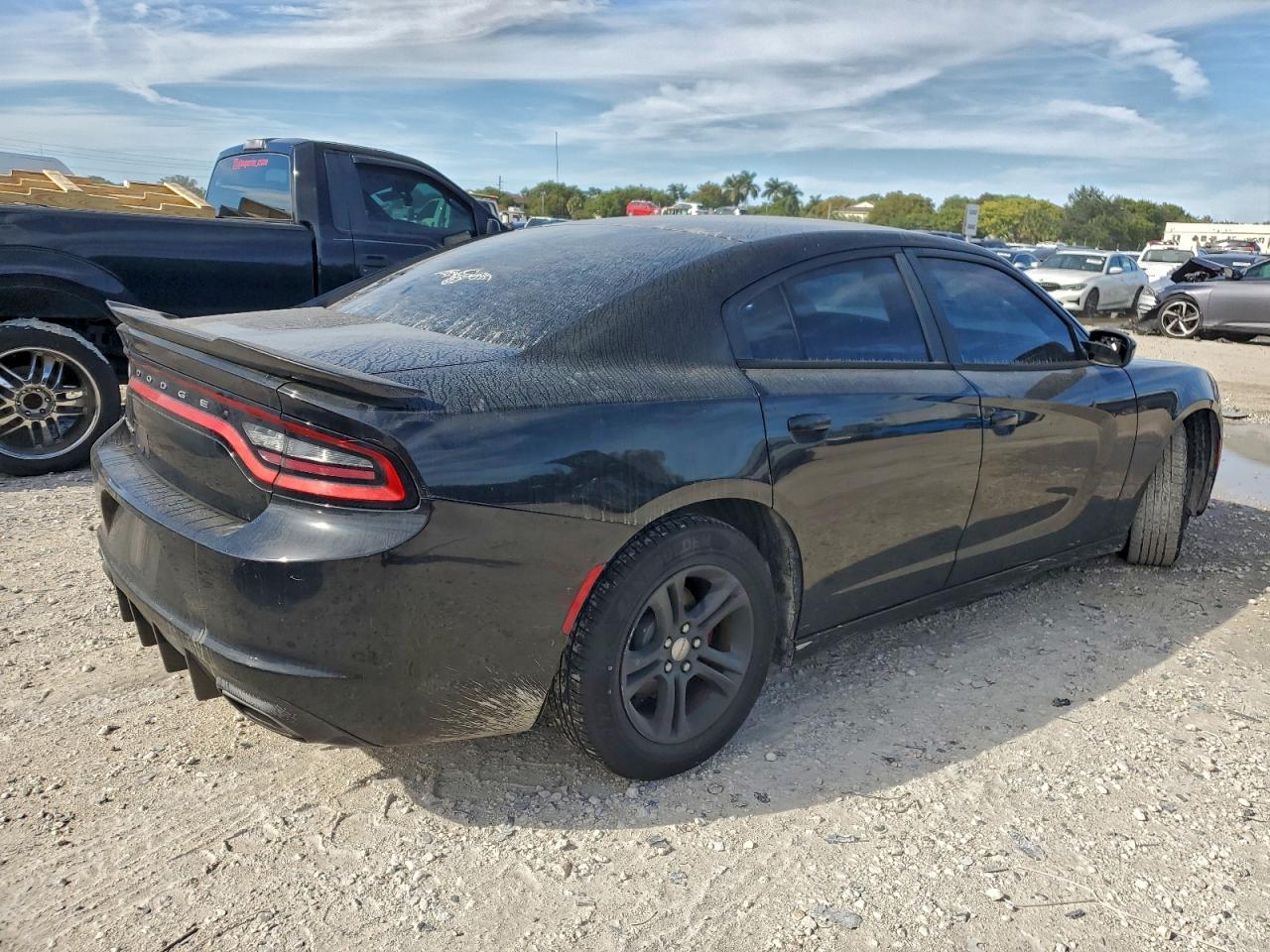 2015 DODGE CHARGER SE photo 3