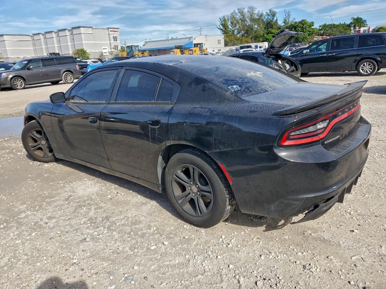 2015 DODGE CHARGER SE photo 2