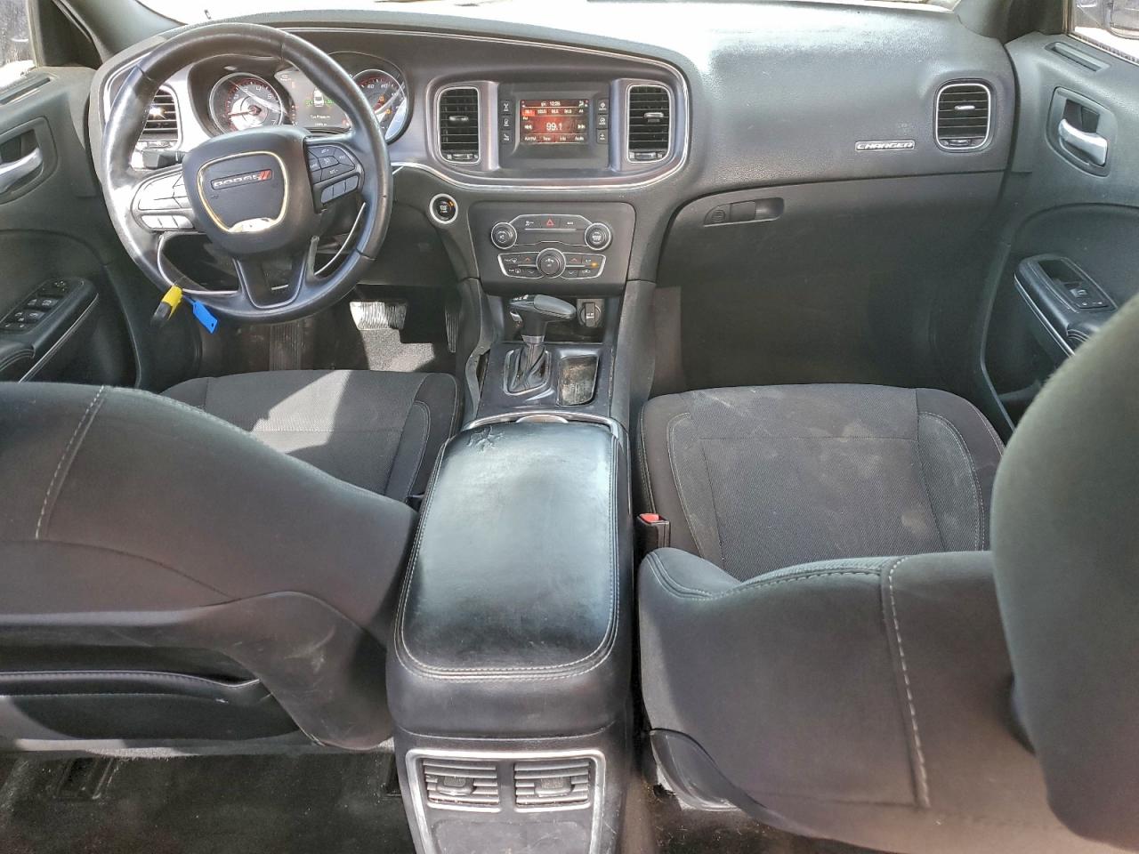 2015 DODGE CHARGER SE photo 8