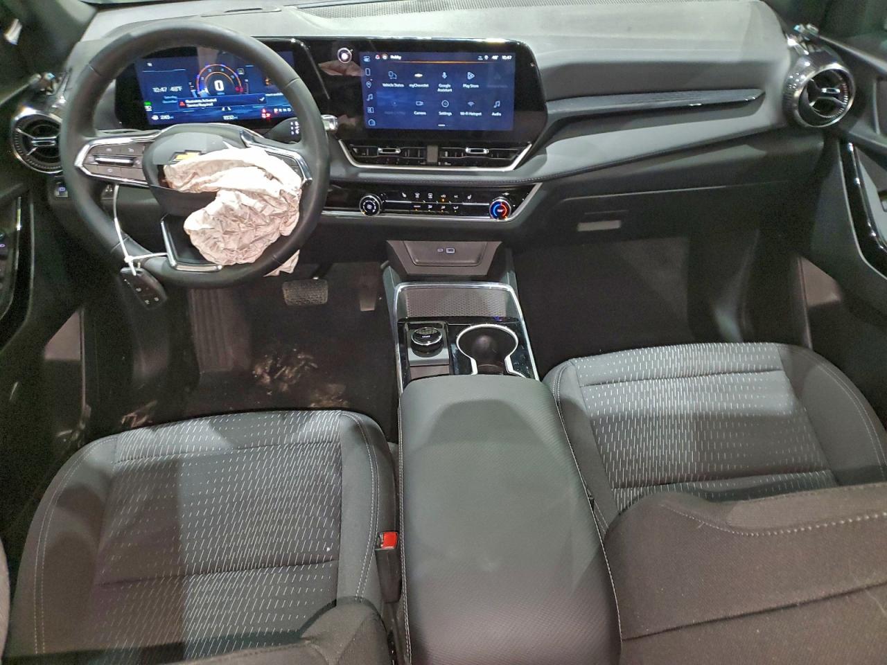 2026 CHEVROLET EQUINOX LT photo 8