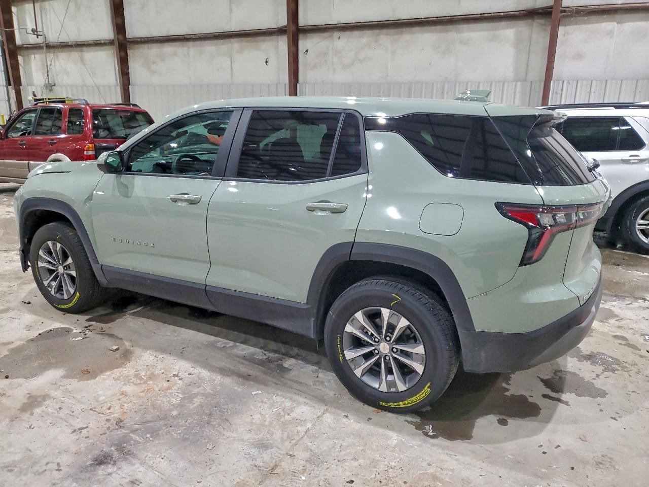 2026 CHEVROLET EQUINOX LT photo 2