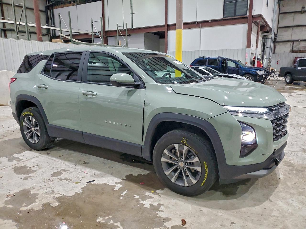 2026 CHEVROLET EQUINOX LT photo 4