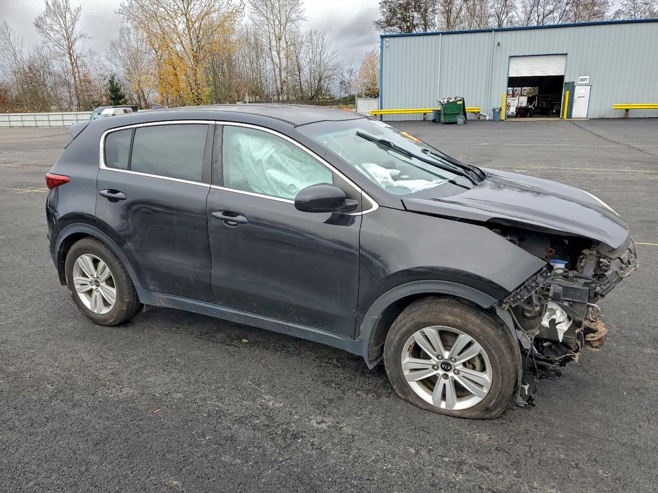 2017 KIA SPORTAGE LX photo 4