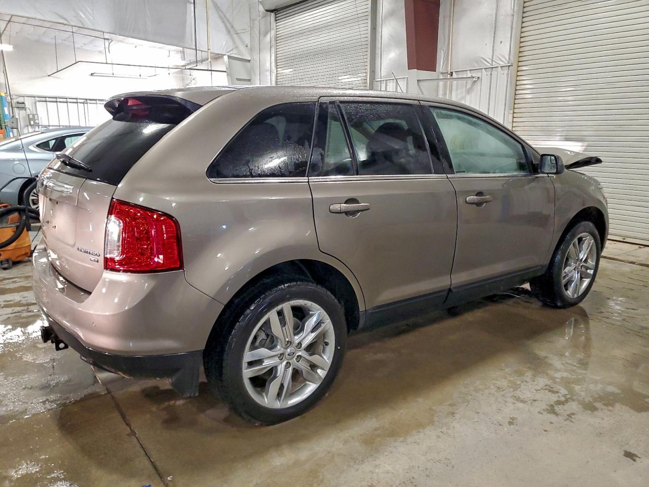 2013 FORD EDGE LIMITED photo 3