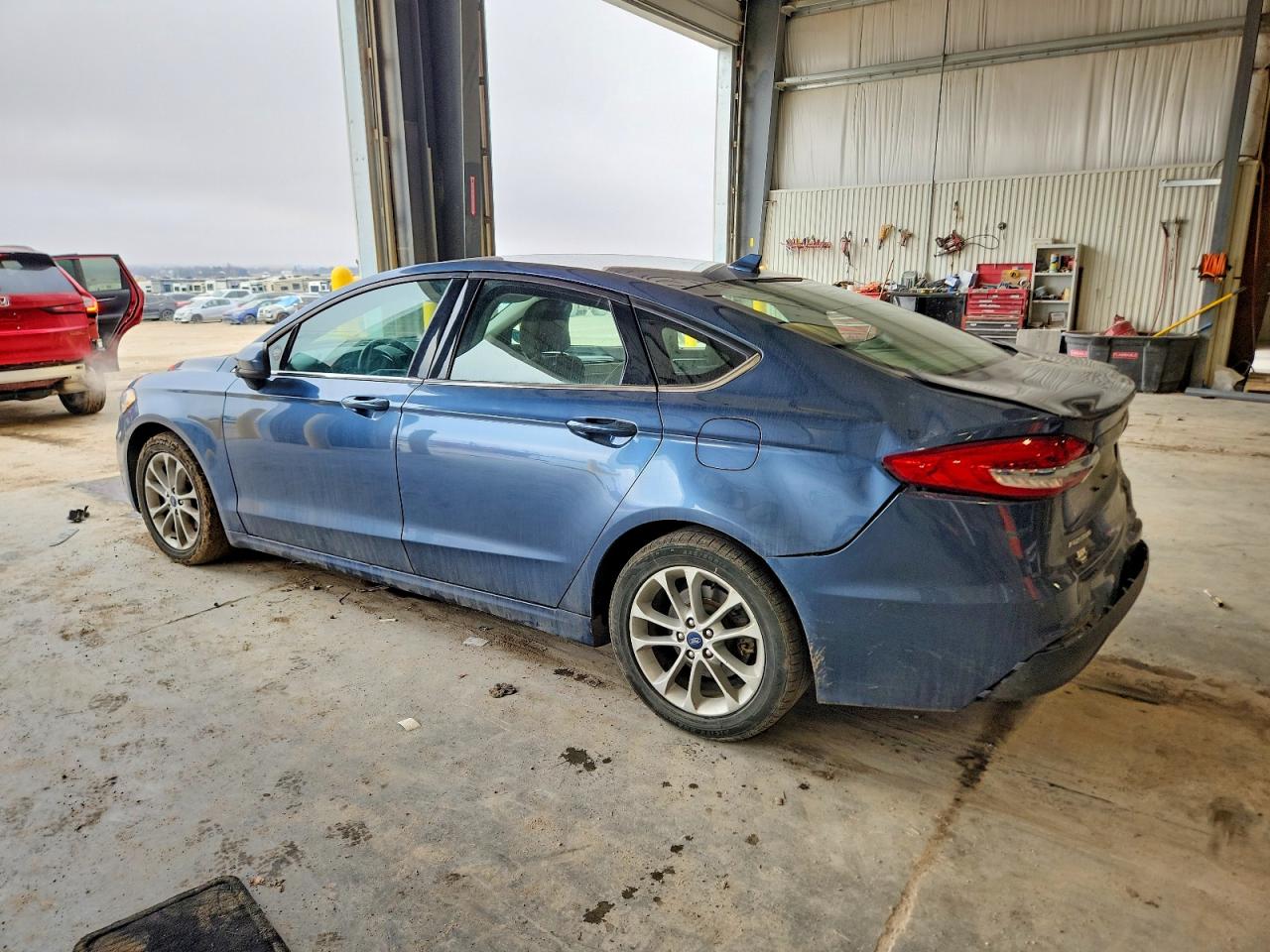 2019 FORD FUSION SE photo 2