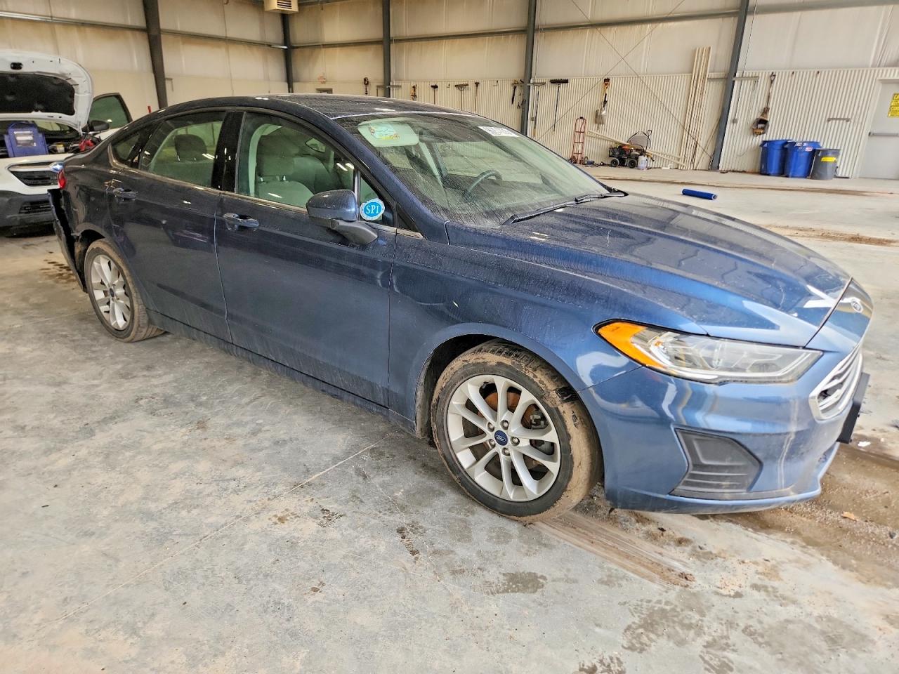 2019 FORD FUSION SE photo 4