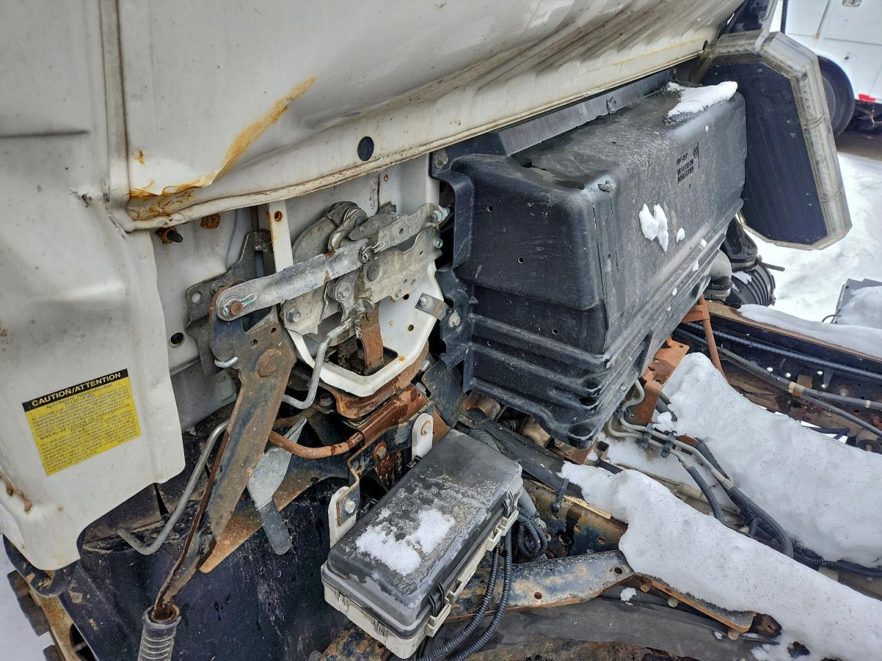2019 ISUZU NPR photo 11