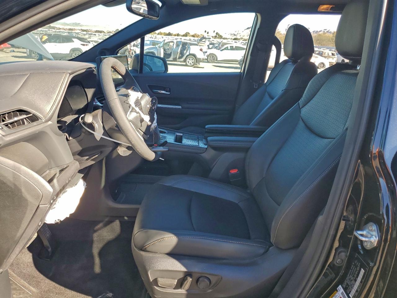 2025 TOYOTA SIENNA XSE photo 7