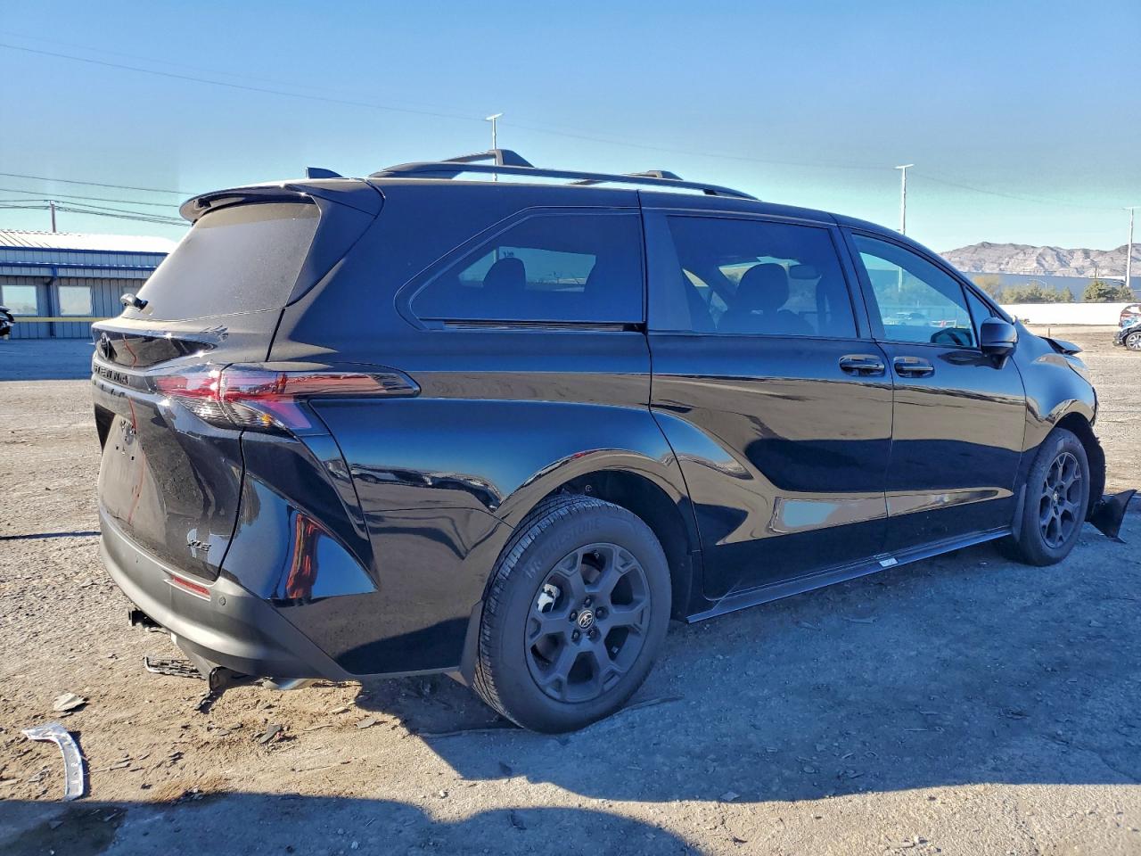 2025 TOYOTA SIENNA XSE photo 3