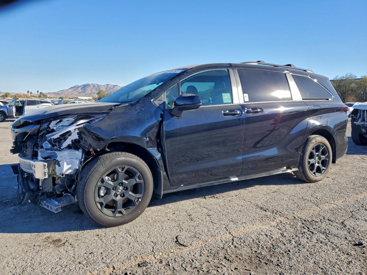 2025 TOYOTA SIENNA