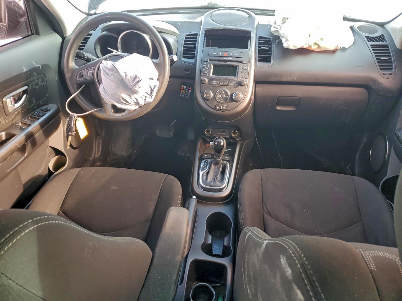 2013 KIA SOUL + photo 8