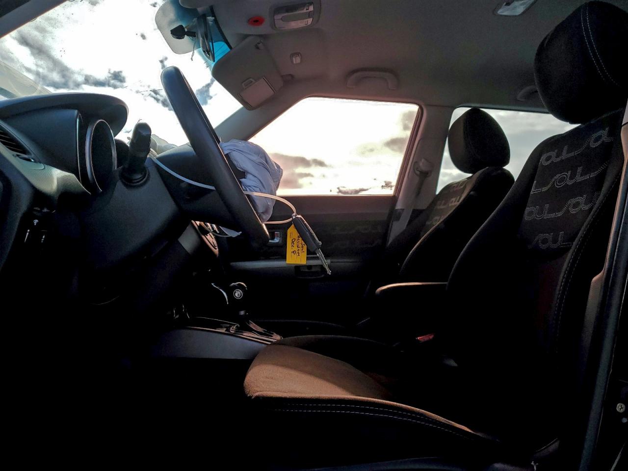 2013 KIA SOUL + photo 7