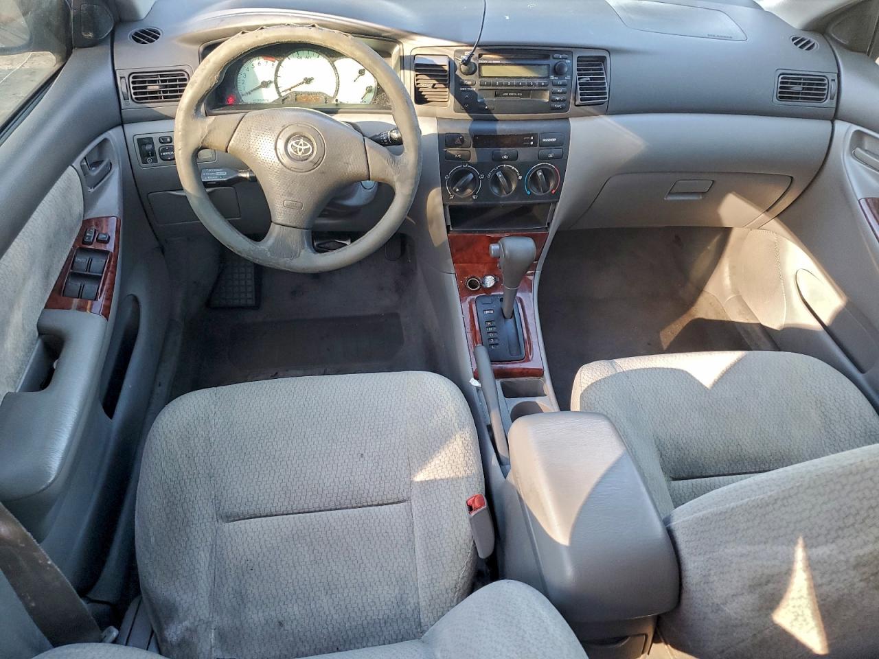 2004 TOYOTA COROLLA CE photo 8