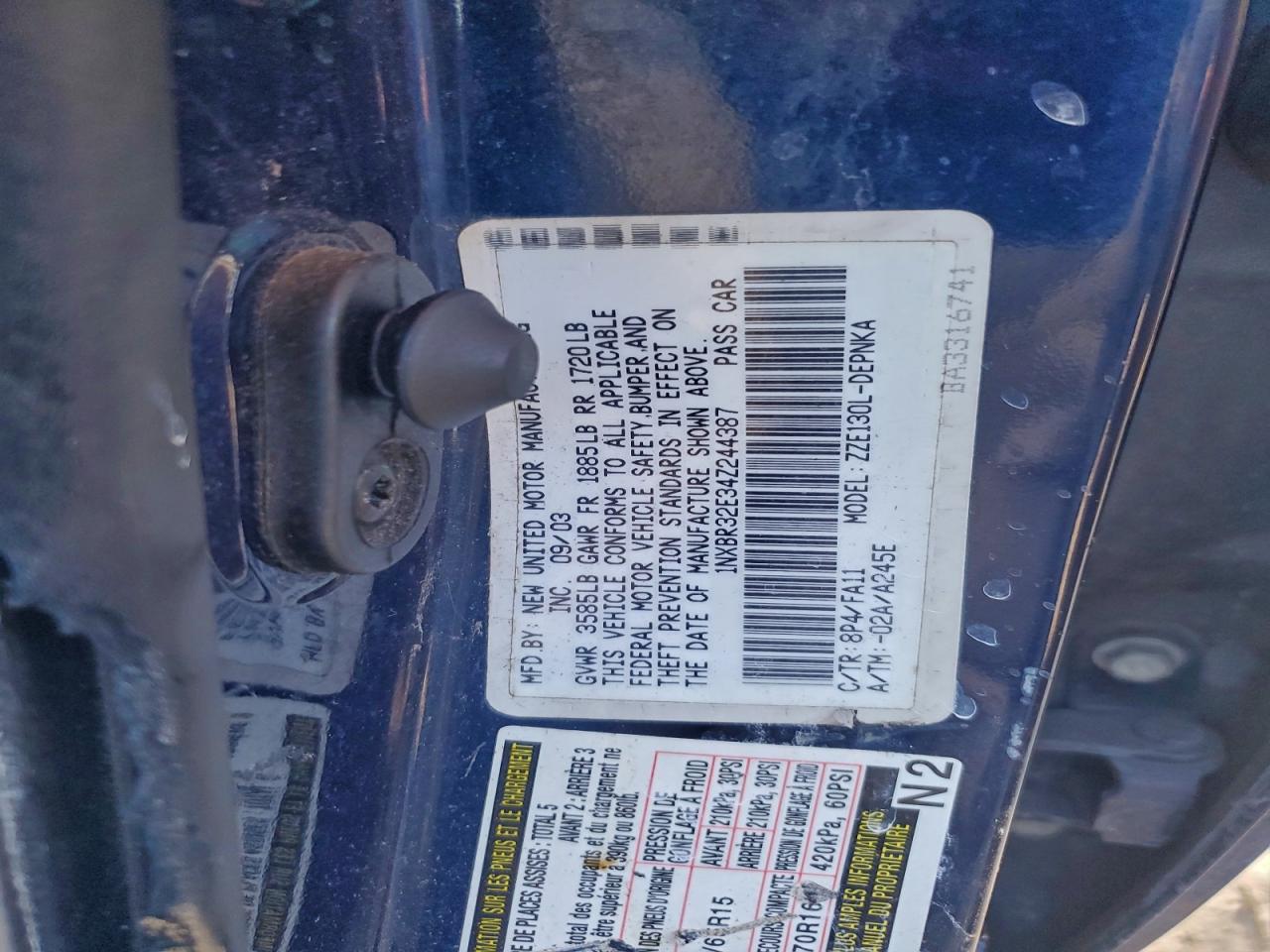 2004 TOYOTA COROLLA CE photo 13