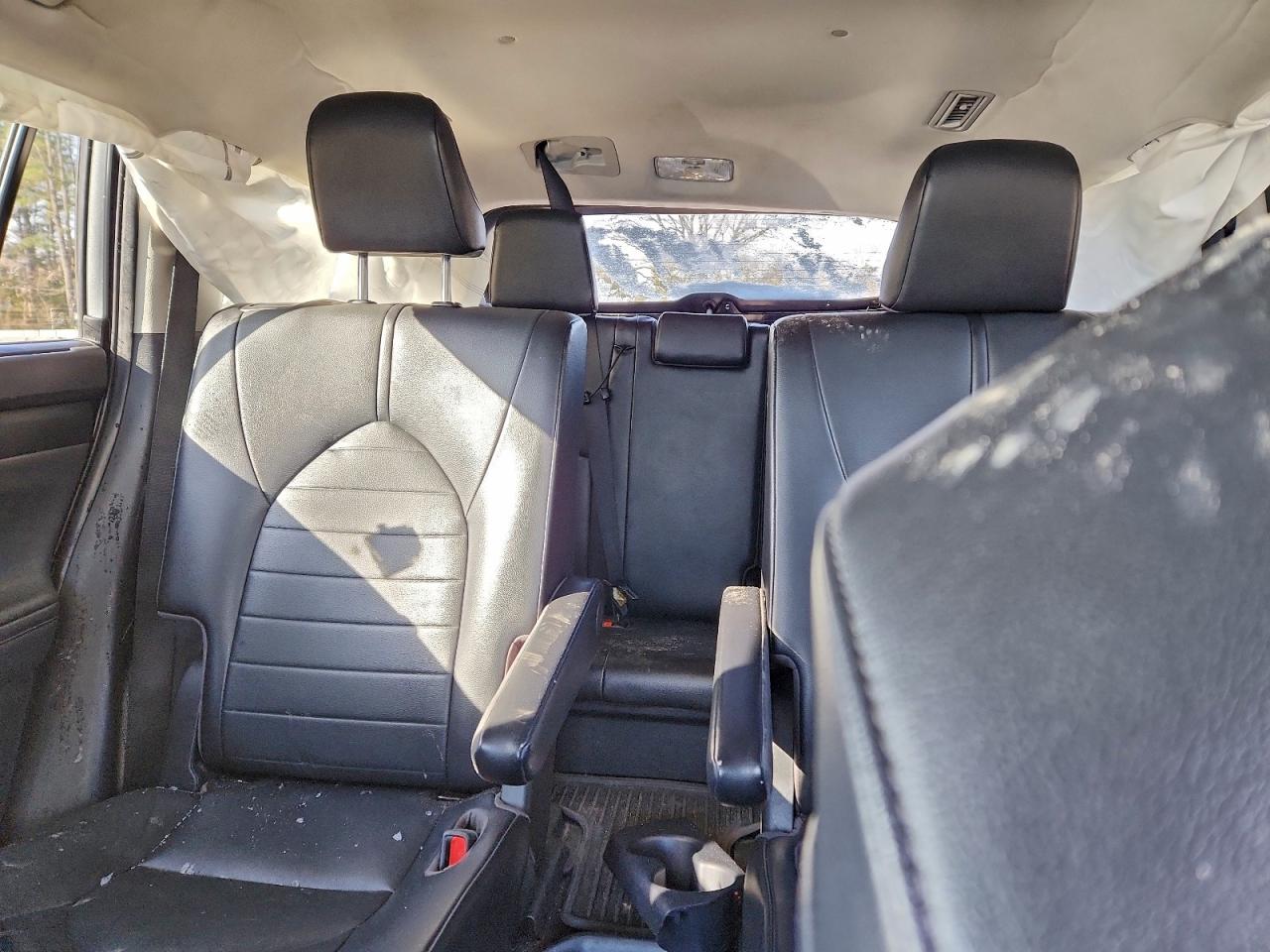 2021 TOYOTA HIGHLANDER XLE photo 10