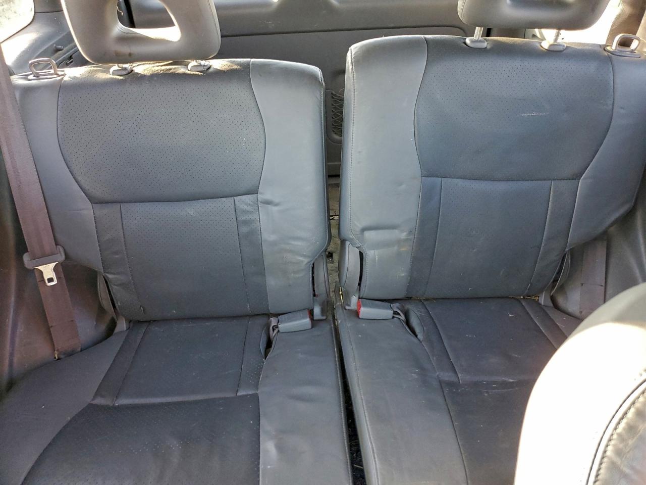 2002 TOYOTA RAV4 photo 10