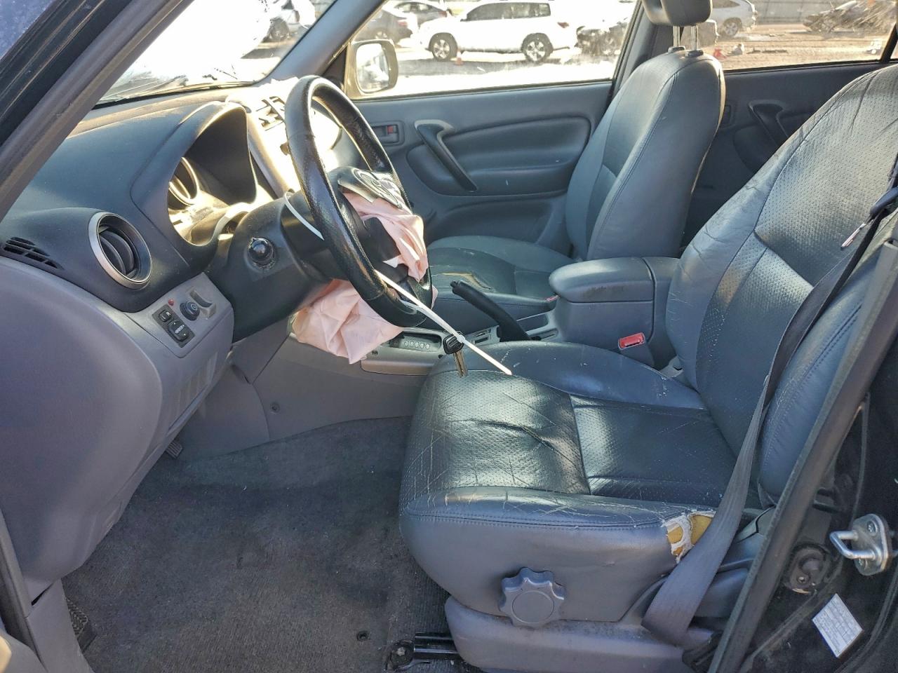 2002 TOYOTA RAV4 photo 7
