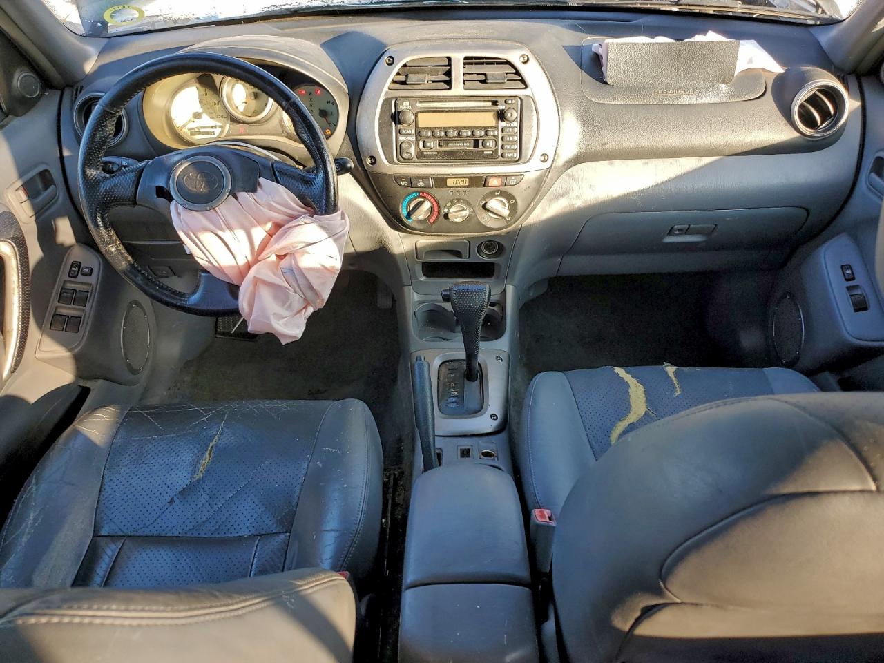 2002 TOYOTA RAV4 photo 8