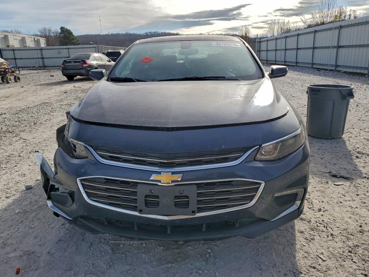 2017 CHEVROLET MALIBU LT photo 5