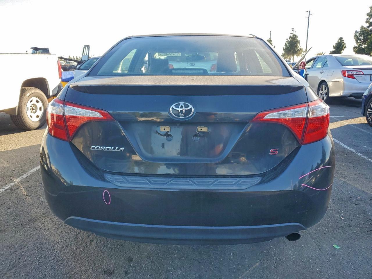2016 TOYOTA COROLLA L photo 6